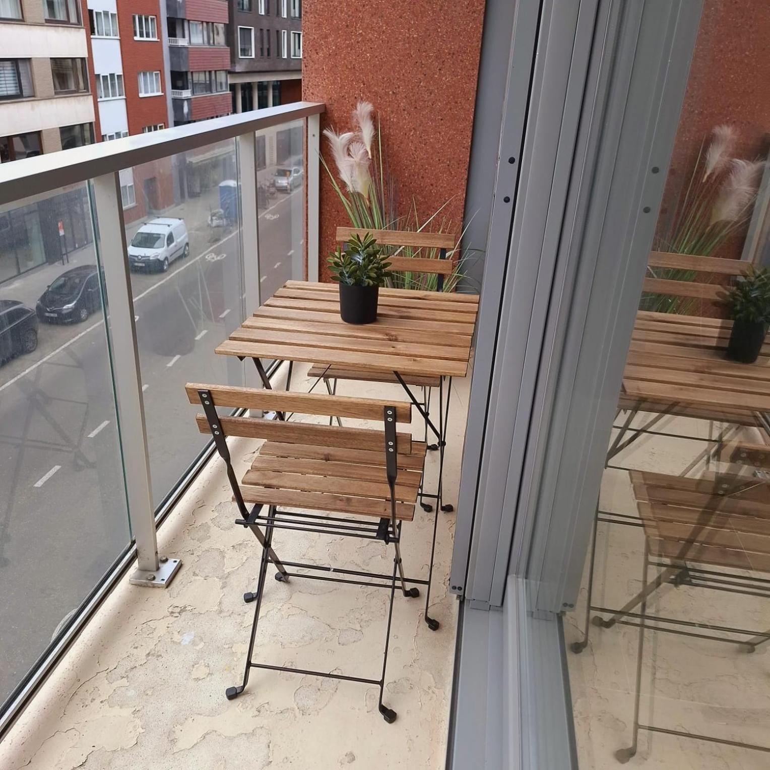 Luxueus, Ruim Appartement Op 350M Van Het Strand Oostende Bagian luar foto