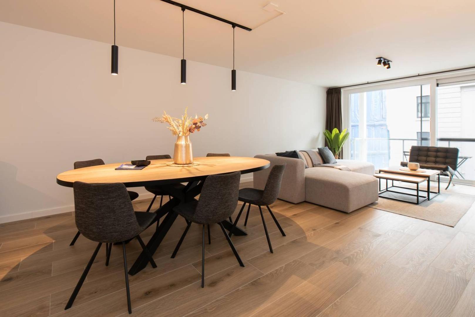 Luxueus, Ruim Appartement Op 350M Van Het Strand Oostende Bagian luar foto