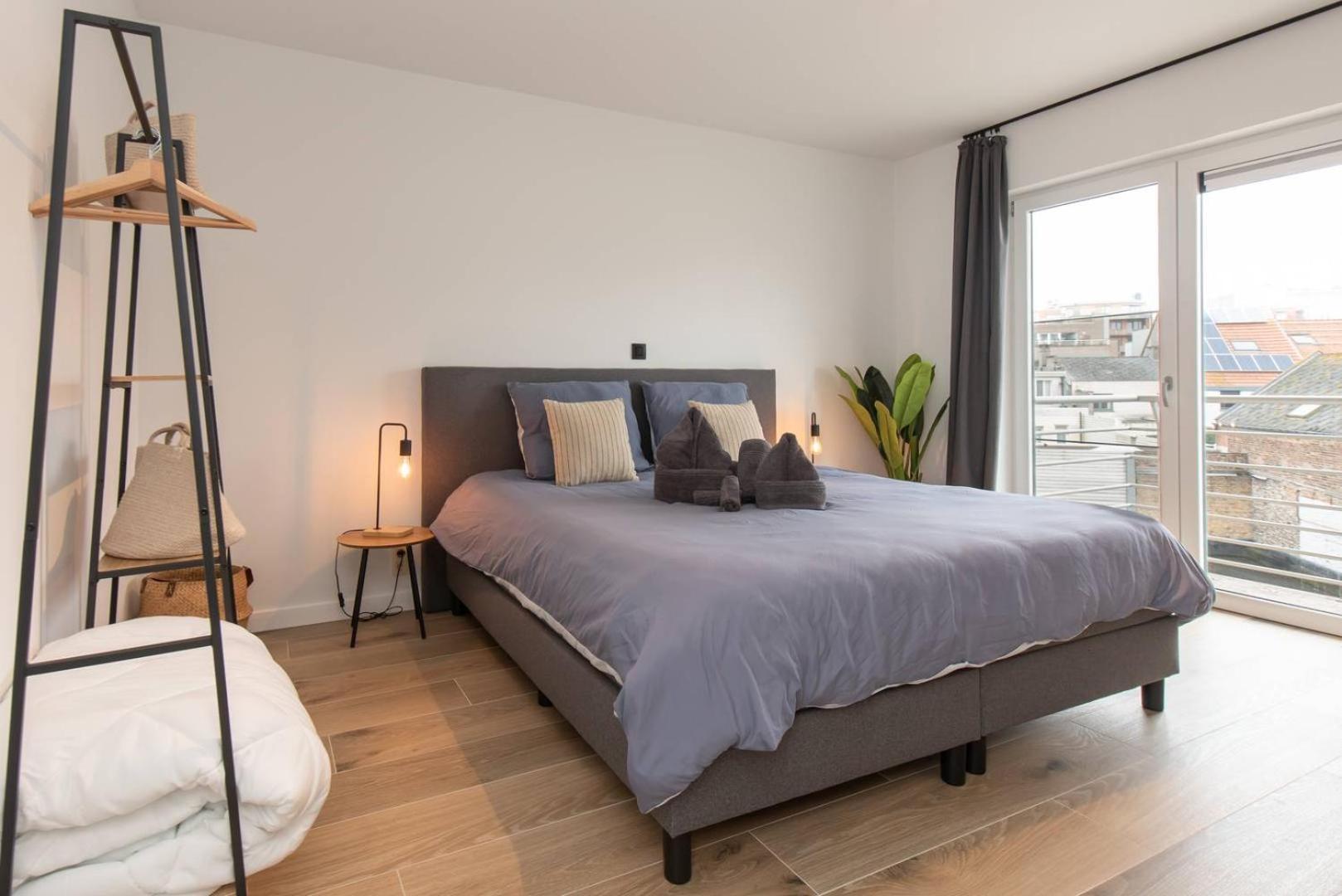 Luxueus, Ruim Appartement Op 350M Van Het Strand Oostende Bagian luar foto